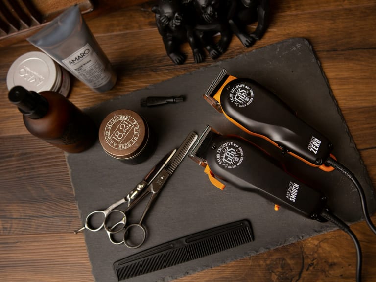 Straight razor hot-towel shave